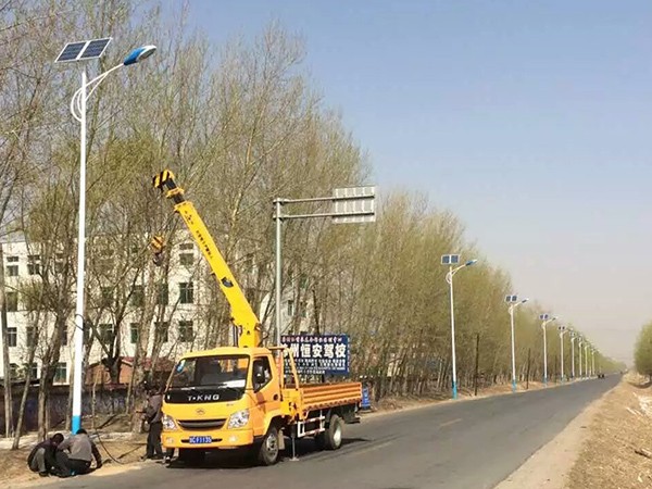 新農(nóng)村太陽(yáng)能路燈工程
